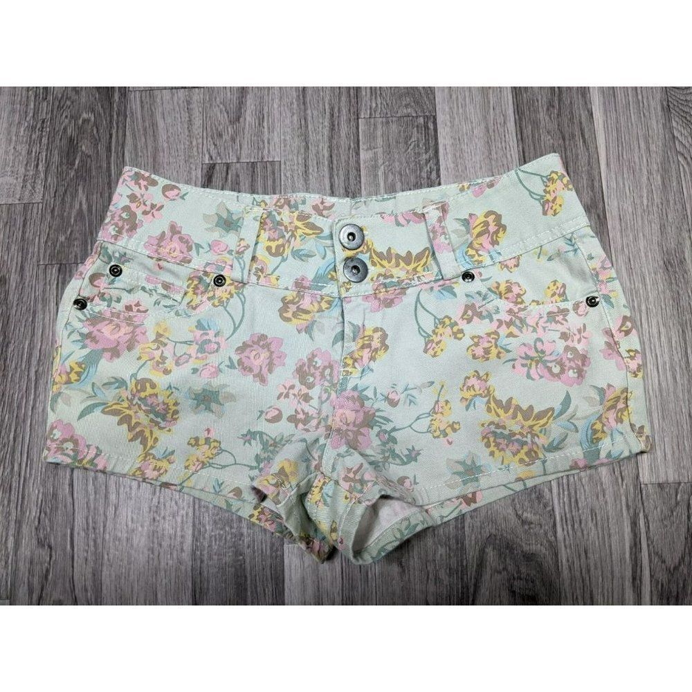 (3/$27) Paper Tee Size Small Pastel Colors Floral Stretchy Short Denim Shorts